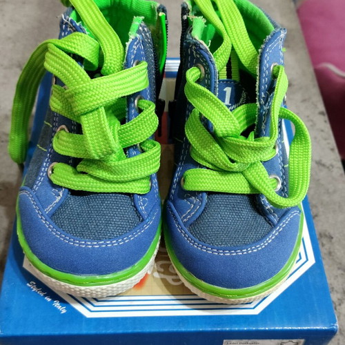 One Step Kids Boots Size 23 Blue and Green