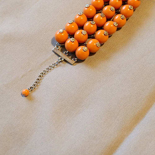 Accessorize bracelet used with orange beads 21 cm
