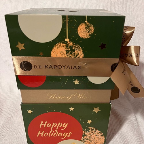 Wine box like new or for storage