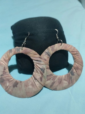 Κρίκοι με υφασμάτινη επένδυση - Hoop earrings