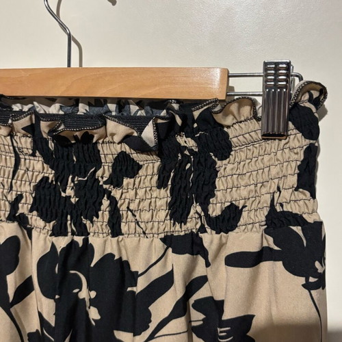 Shein pants like new, size XL, black and beige