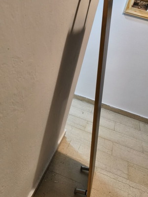 Monitor stand used, 120 cm