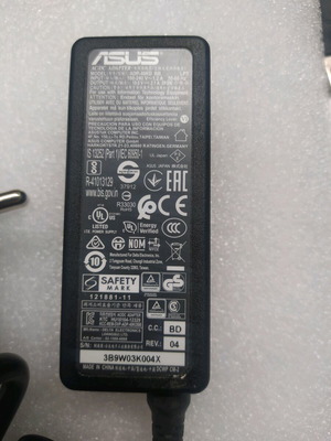 Αυθεντικός φορτιστής ASUS Laptop ADP-40KD BB σαν καινούργιος 40W (19V - 2.1A)