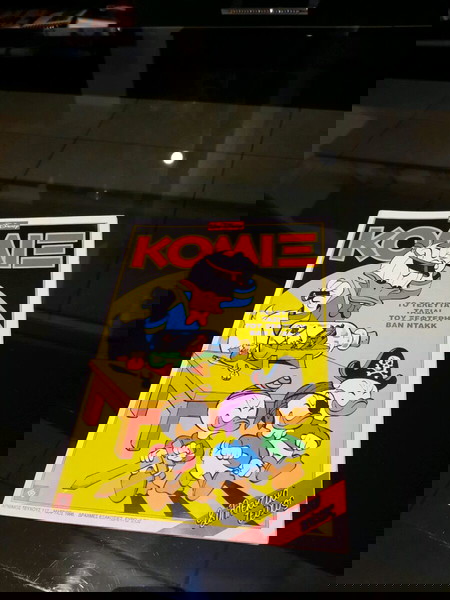 Κόμιξ Komix