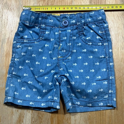 Yellowsub t-shirt set 6/9 with mandarino shorts 74-9m and Minene hat like new