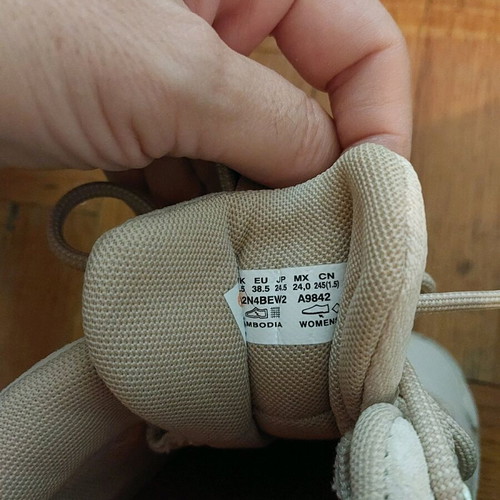 Timberland sneakers size 38.5 beige like new