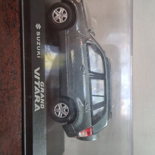 Minichamps Suzuki Grand Vitara 1/43 scale model car