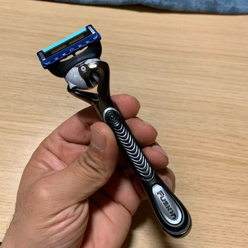 Gillette Fusion ProGlide razor with FlexBall technology and metal handle new