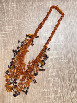 Amber necklace like new, 29 cm length