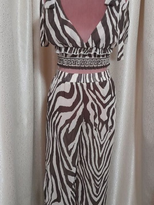 Shein σετ με crop top και παντελόνα σε καφέ και μπεζ ζεβρέ σχέδιο, μέγεθος S