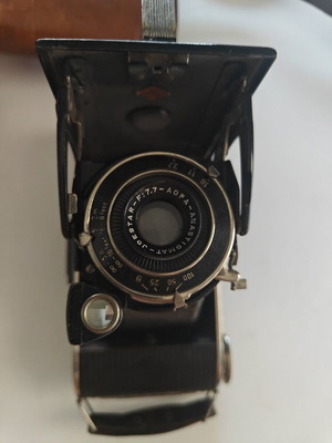 Vintage αναδιπλούμενη φωτογραφική 6×9 για φιλμ 120 μεταχειρισμένη με δερμάτινη θήκη