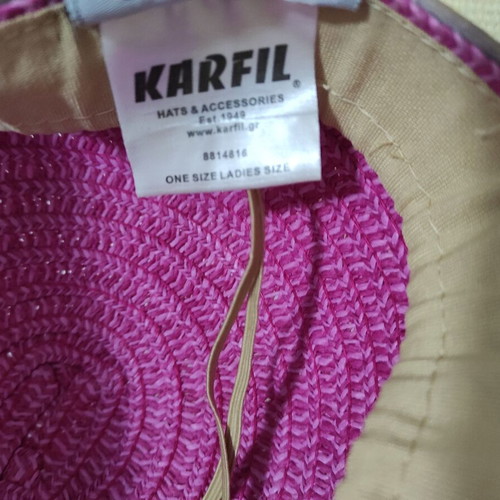 Karfil women's hats like new, pack of 2, beige and purple