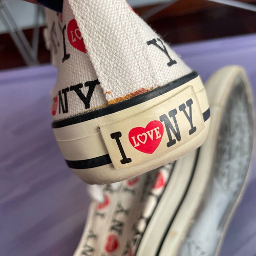Canvas athletic shoes like new, size 38, white and red