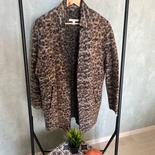 Esprit leopard print vest like new, size 42