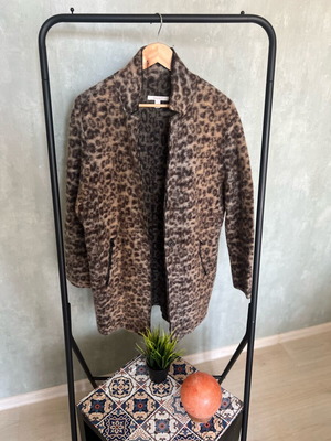 Esprit leopard print vest like new, size 42
