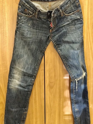 Τζιν παντελόνι Dsquared2 σαν καινούριο, μέγεθος XL 42 14, μπλε