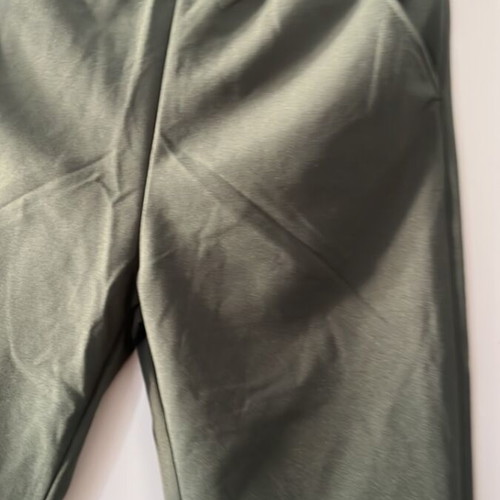 Celestino pants new, size M-L, olive green with pockets and elastic