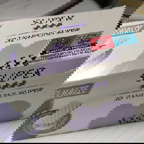 Ταμπόν υγιεινής σαν καινούργιο, απαλό και απορροφητικό για έμμηνο ρύση