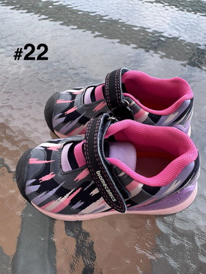 Biomechanics shoes girl size 22 like new