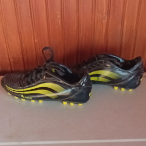 Admiral football shoes size 41 like new, white and yellow
