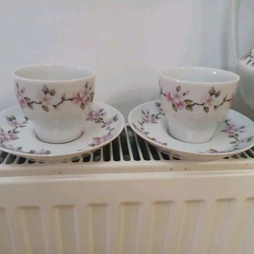 Porcelain tea set like new
