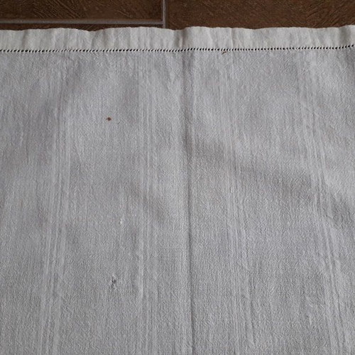 Woven textiles like new, set of 2 pieces with openwork