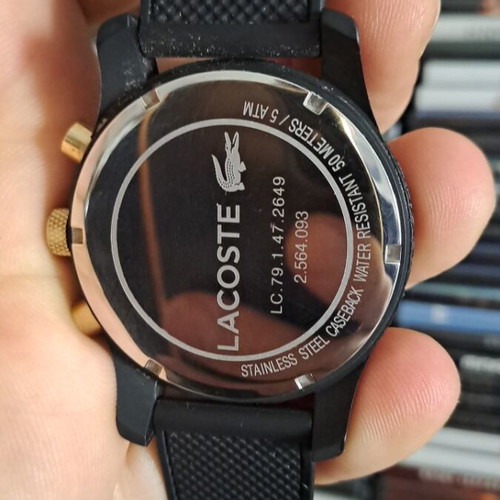 Lacoste ρολόι χειρός σε άριστη κατάσταση, μαύρο και χρυσαφί