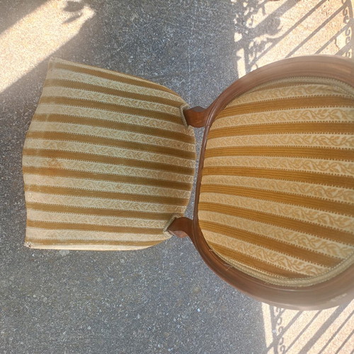 Vintage antique chair with front leg issue