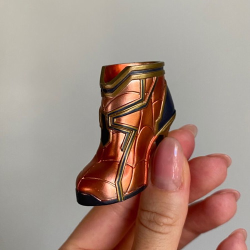 Toy Sapiens Marvel Infinity Saga Pumps mini collectible decorative shoe new