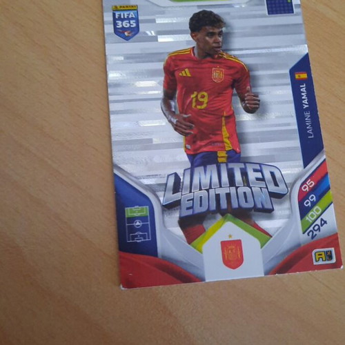 Panini FIFA 365 Limited Edition Lamine Yamal sticker