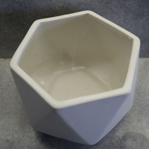 Cash Pot white like new, hexagonal plant cover
