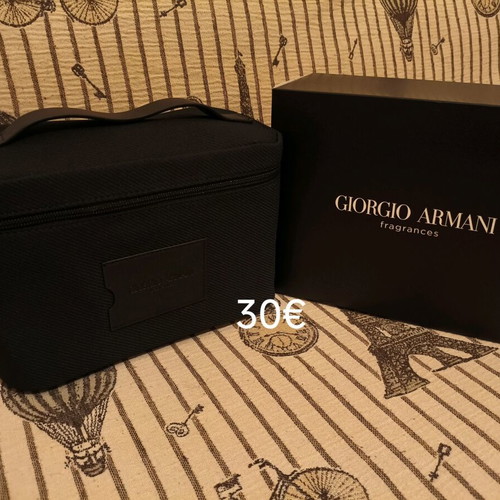 Armani Exchange toiletry bag black like new