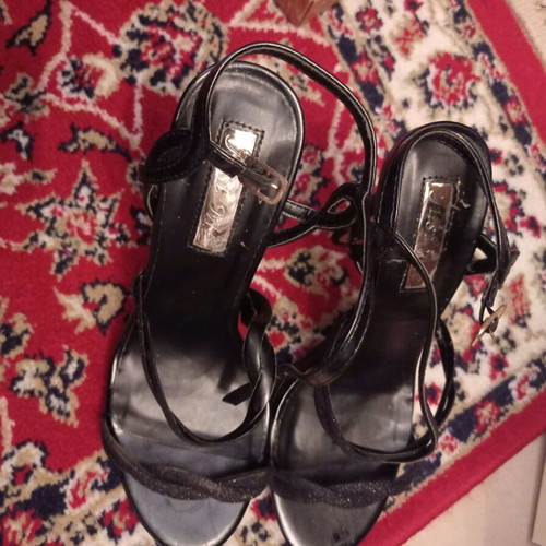 Women's black sandals like new with silver rhinestones, size 37