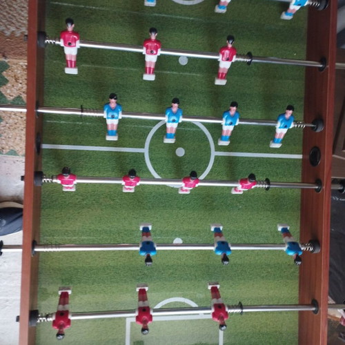 Foosball table like new in excellent condition