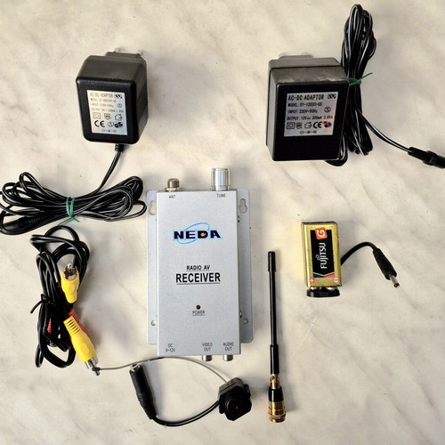 NEDA wireless color camera set like new, functional