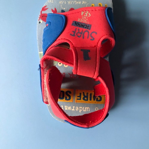 Sea sandals baby used, size 20