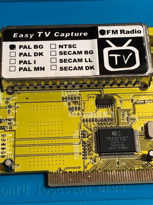 Crypto TV Tuner Video Capture FM Radio used