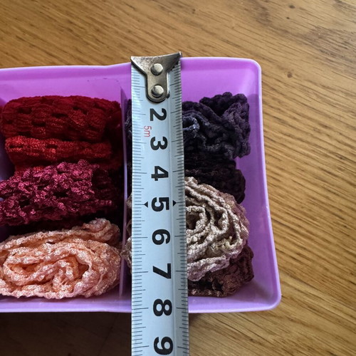 Hair Bands set of 18 for children with storage case like new, multicolor