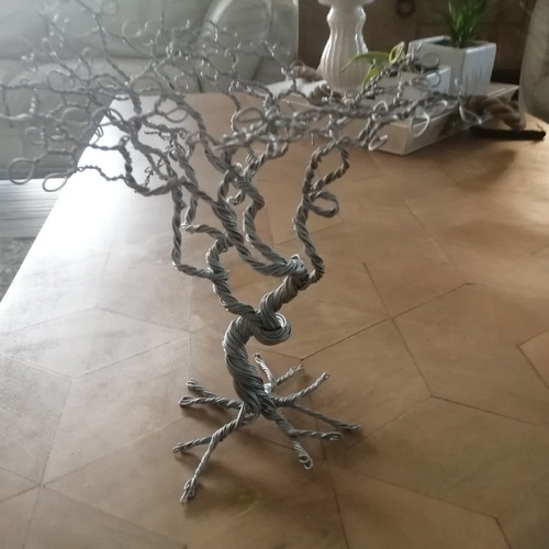 Handmade decorative wire tree 27cm height new
