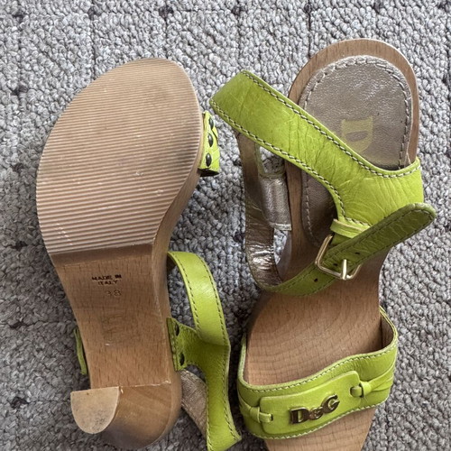 Dolce & Gabbana sandals size 38 like new, green