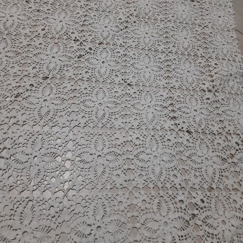 Lace tablecloth handmade, like new, white 80x80 cm