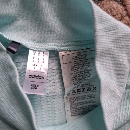 Adidas thin sweater mint color size S like new