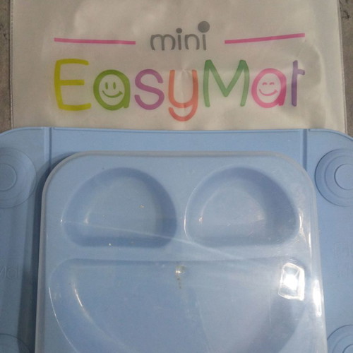 Travel plate with suction cups used