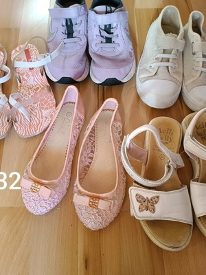 Children's shoes size 32 like new Nike and Ipanema