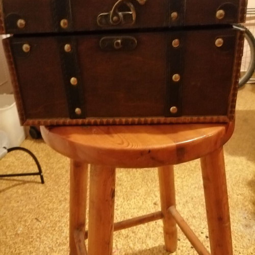 Vintage small leather case like new for cosmetics or storage