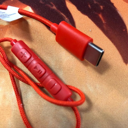 Urbanista San Francisco 2 wired USB Type-C headphones like new with microphone