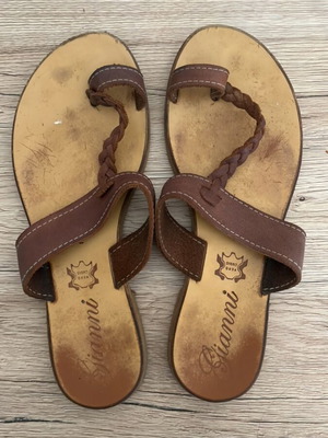 Brown sandals with braid used, size 38