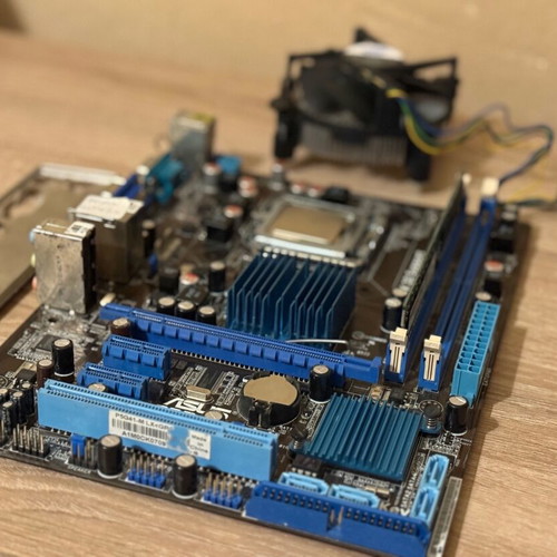 ASUS P5G41-M LX motherboard set with Intel Core 2 Duo E4600 and 2GB DDR2 RAM used