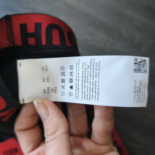 Hugo Boss sports top new, size M, black and red