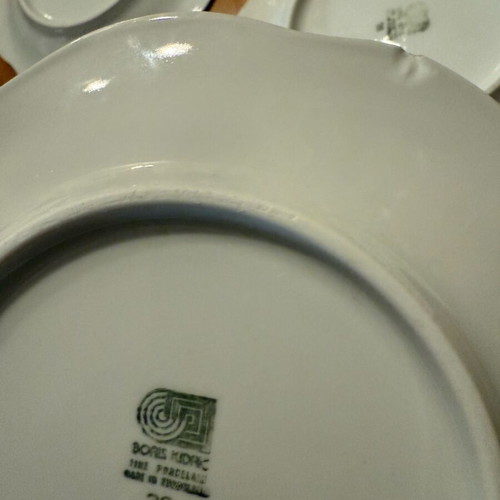 Boris Kidric porcelain plate set used, 4 small and 1 large